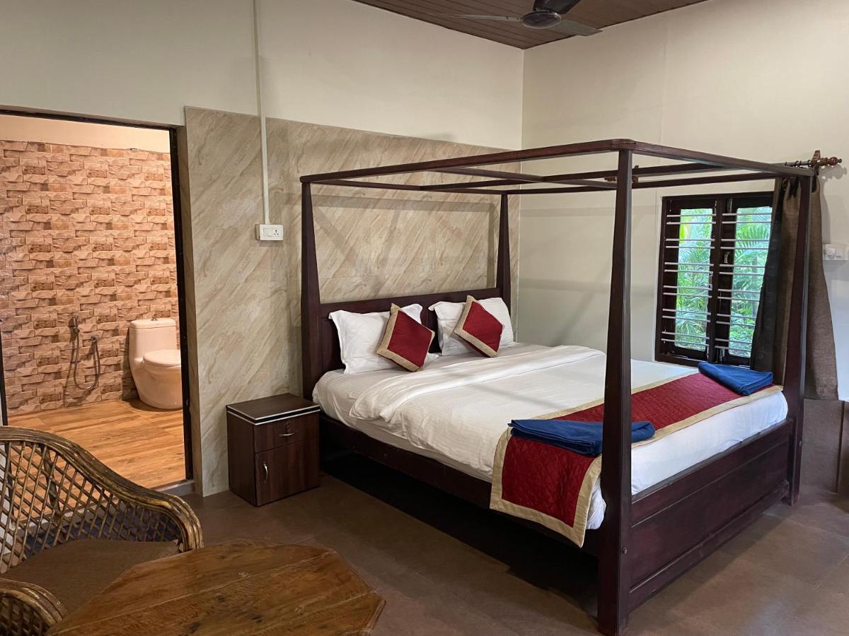 Resort Palm Trees Ayurvedic Heritage